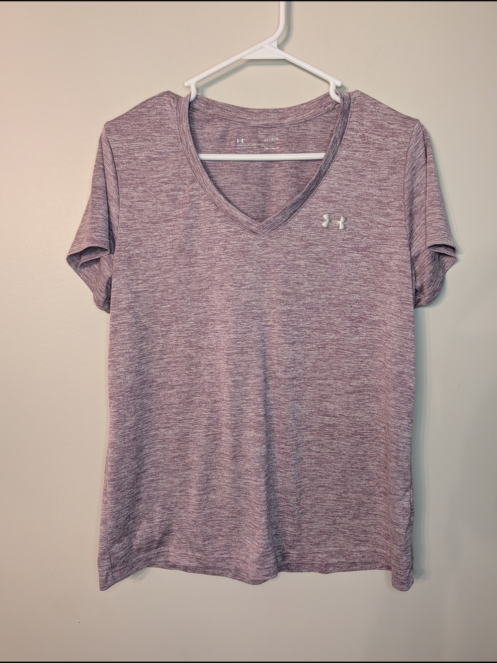 Under Armour Women's Heathered Mauve V-Neck Performance Teelarge